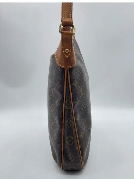 Louis Vuitton Monogram Shoulder Bag in Brown and Tan - Picture 6 of 12